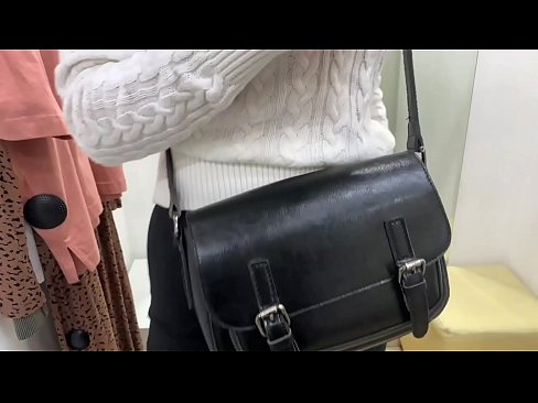 ❤️ Vieša jaunos kalės FeralBerry masturbacija su dildo aprangos kambaryje ❤️❌ Porno video prie porno lt.appassistance.ru ️❤